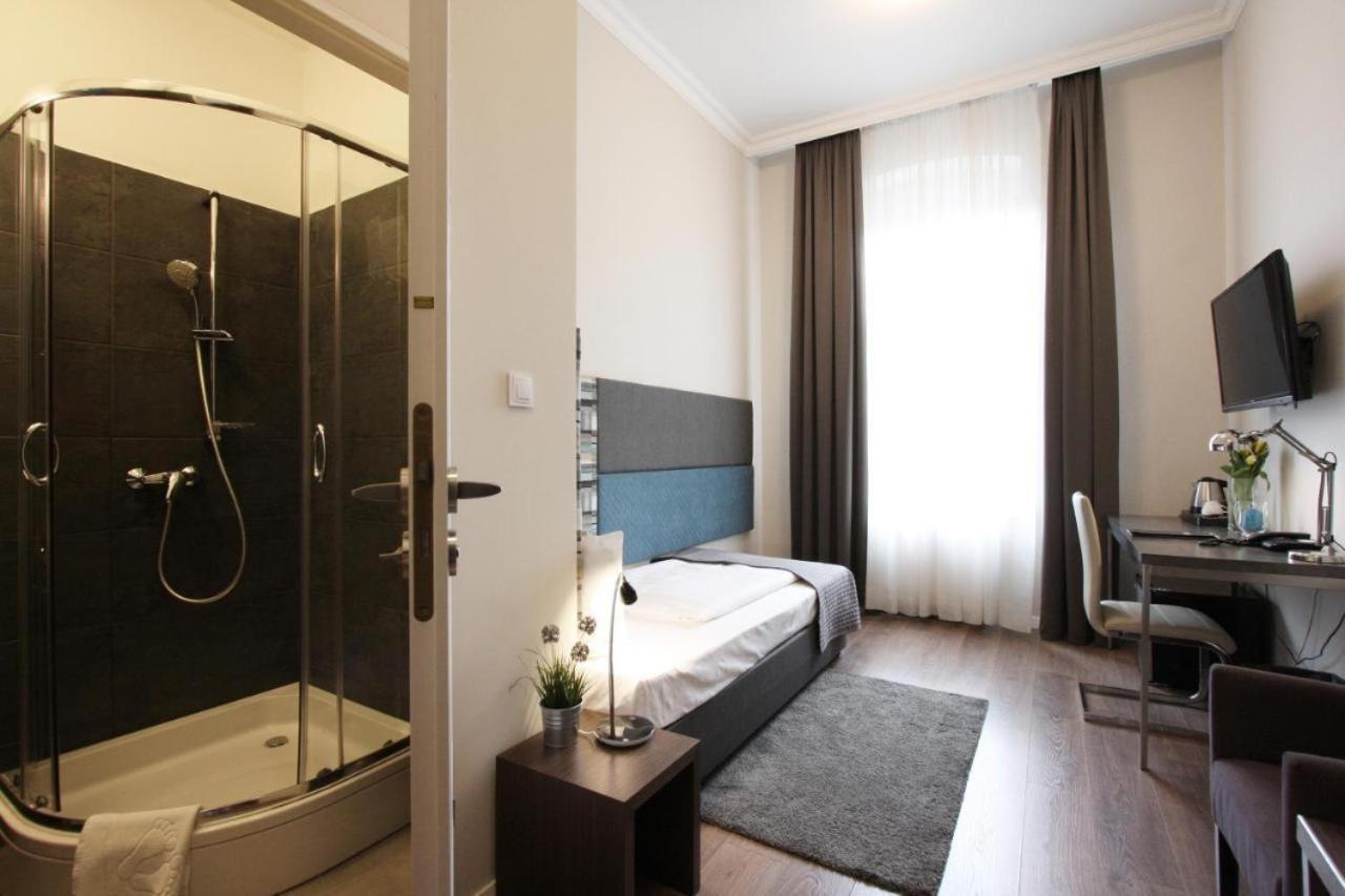 Albergo Kolodziej Сємяновіце-Шльонськє Екстер'єр фото